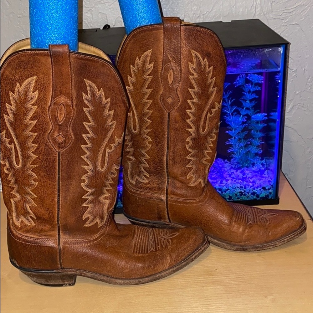 Dress boots